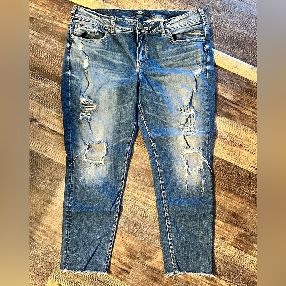 Silver Suki skinny crop size 20 plus and length 25